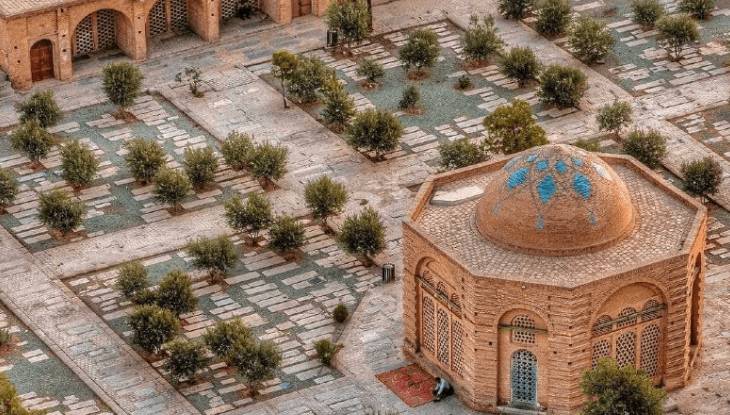 همه چیز در مورد قبرستان تخت فولاد اصفهان