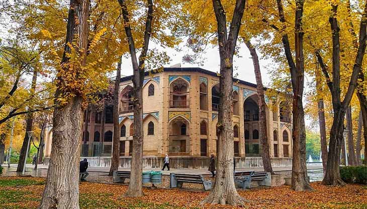 همه چیز درباره کاخ هشت بهشت اصفهان