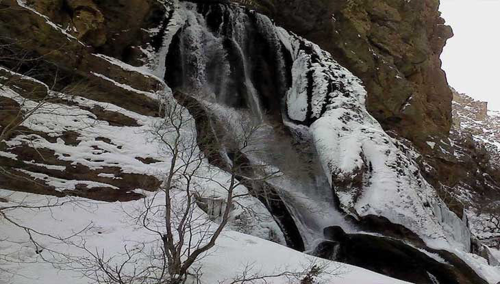 آبشار آب سفید لرستان
