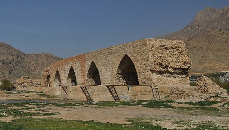 پل شاپوری در خرم آباد 