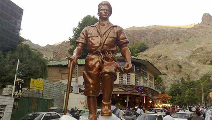 مجسمه کوهنوردی دربند تهران 