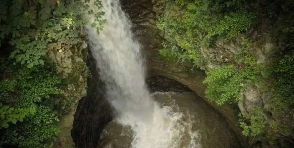 آبشار ویسادار گیلان