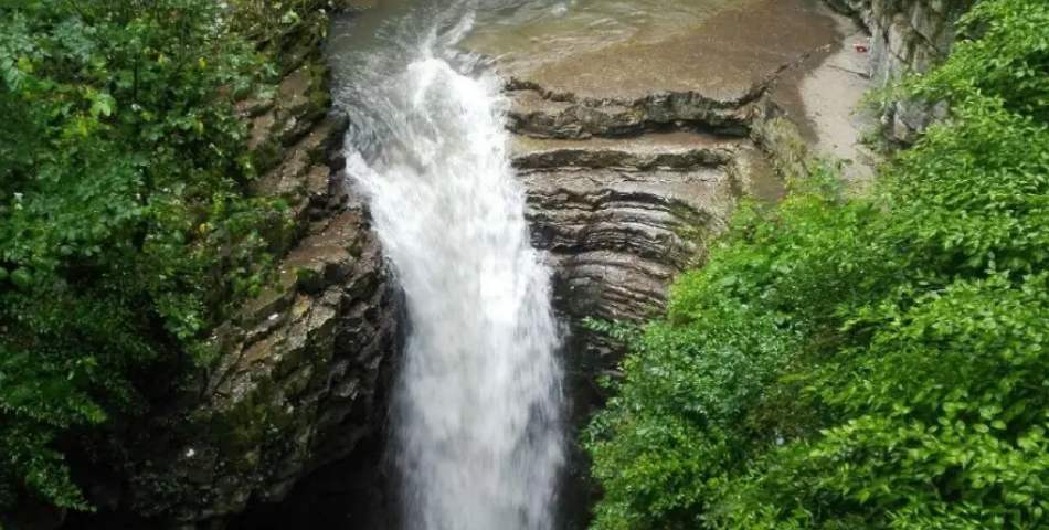 آبشار ماهی مشو گیلان