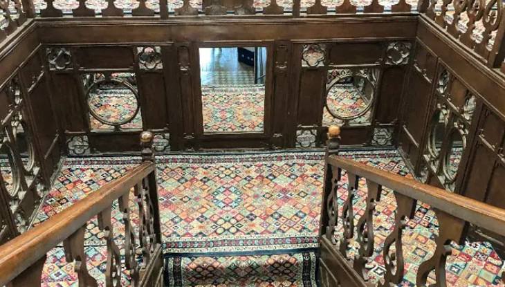 نمایی از عمارت شاپوری شیراز