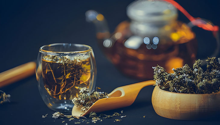 با سر درد و تهوع حین سفر چه کنیم؟ دمنوش